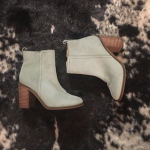 🎉HP🎉 Seychelles Robin’s Egg Blue Bootie